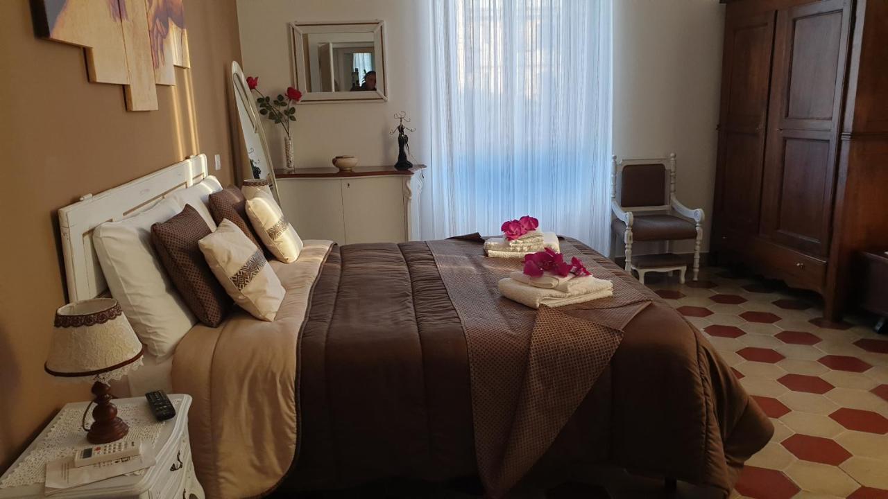 Casa Ferrari Testaccio E Trastevere Wi-Fi Free Рим Екстер'єр фото