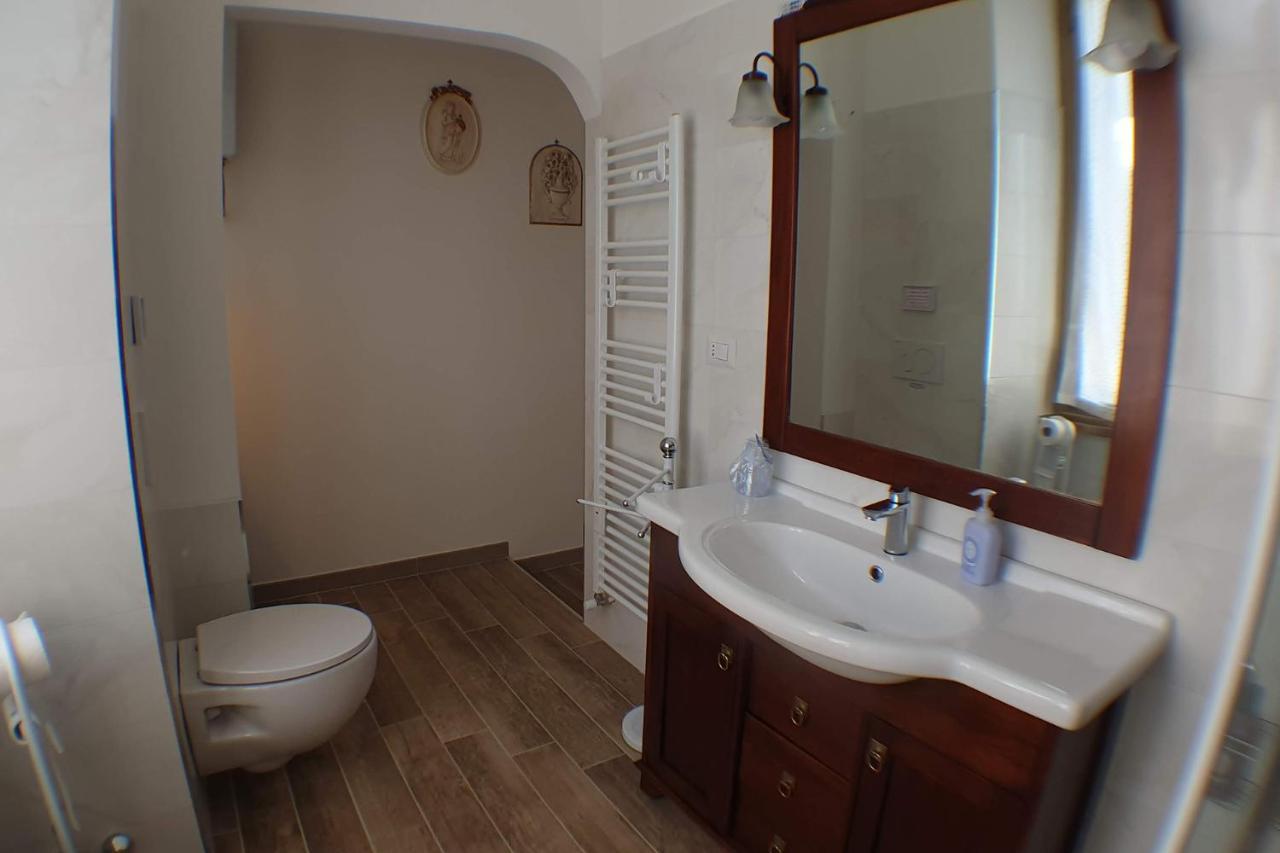 Casa Ferrari Testaccio E Trastevere Wi-Fi Free Рим Екстер'єр фото